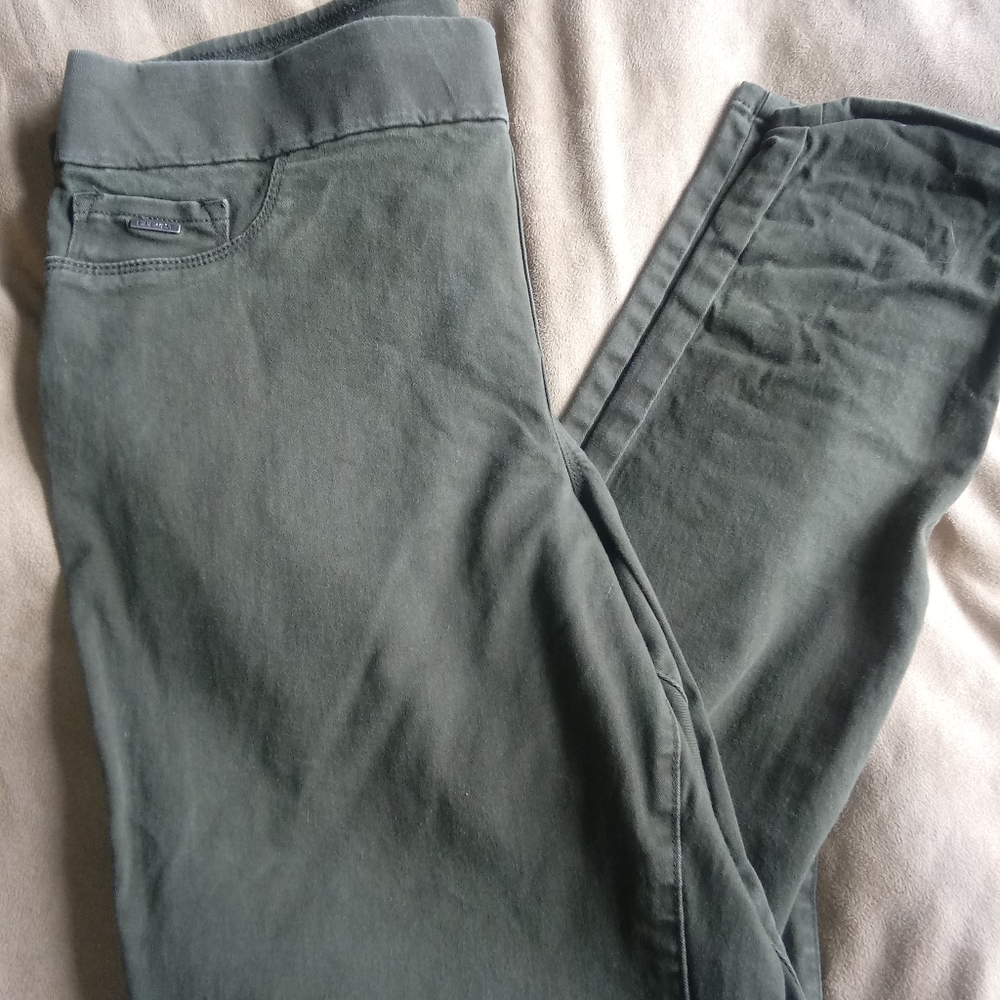 Green Nine West Pull On skinny Jeans